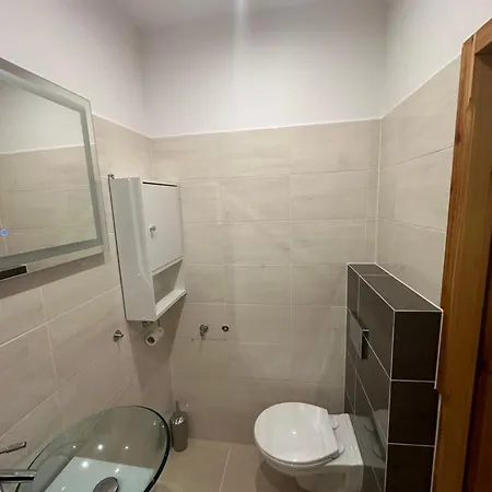 Blisko Krzywej Wiezy Dostep Za Pomoca Kodu Zabkowice Slaskie