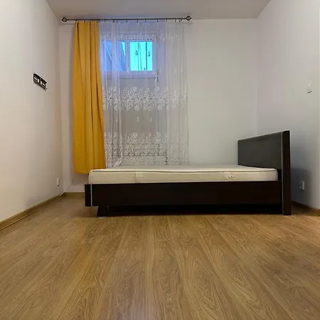 Apartment Blisko Krzywej Wiezy W Zabkowicach Slaskich