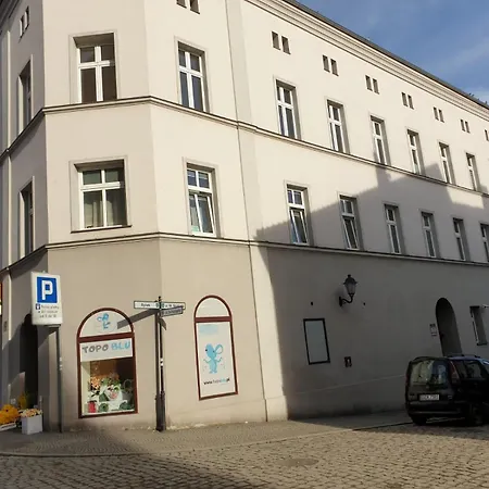 Blisko Krzywej Wiezy Dostep Za Pomoca Kodu Апартаменты