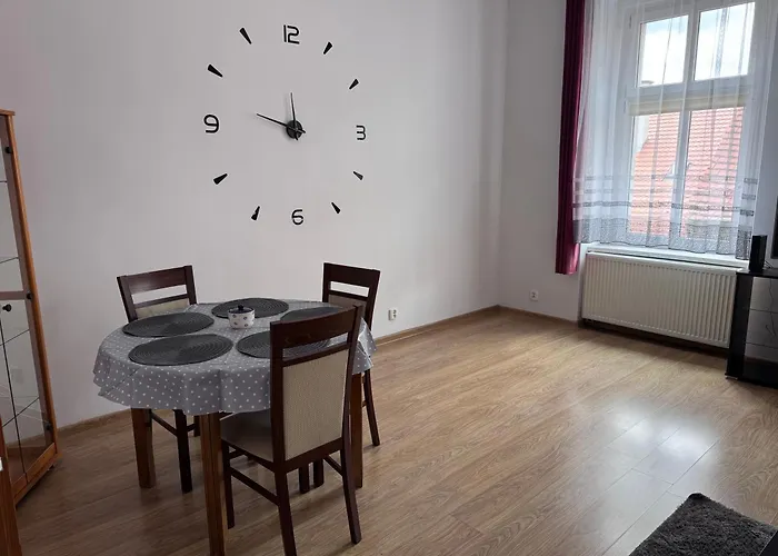 Blisko Krzywej Wiezy Dostep Za Pomoca Kodu *